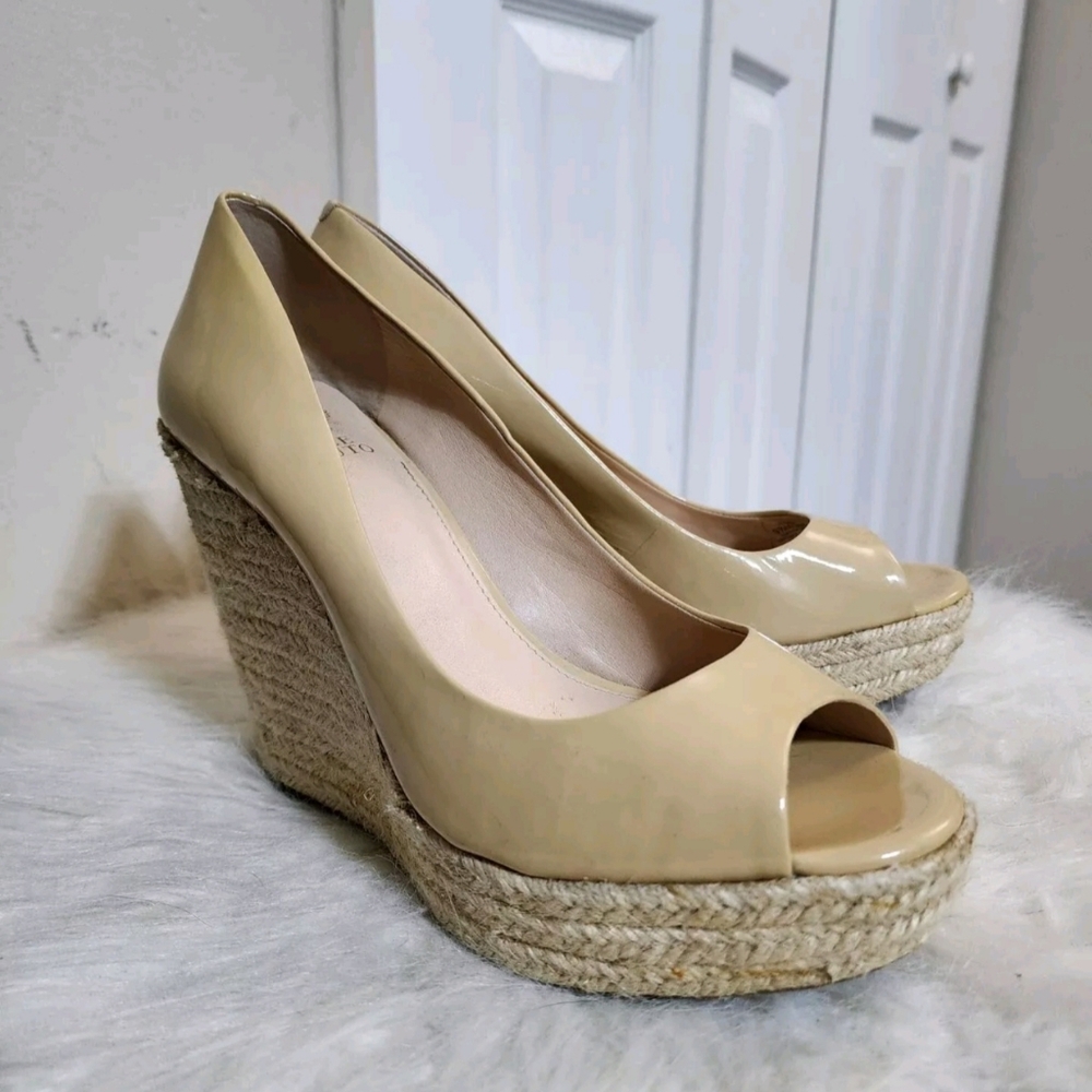 Vince Camuto Nude Patent Leather Peep Toe 4.5" Heel Wedge Espadrilles